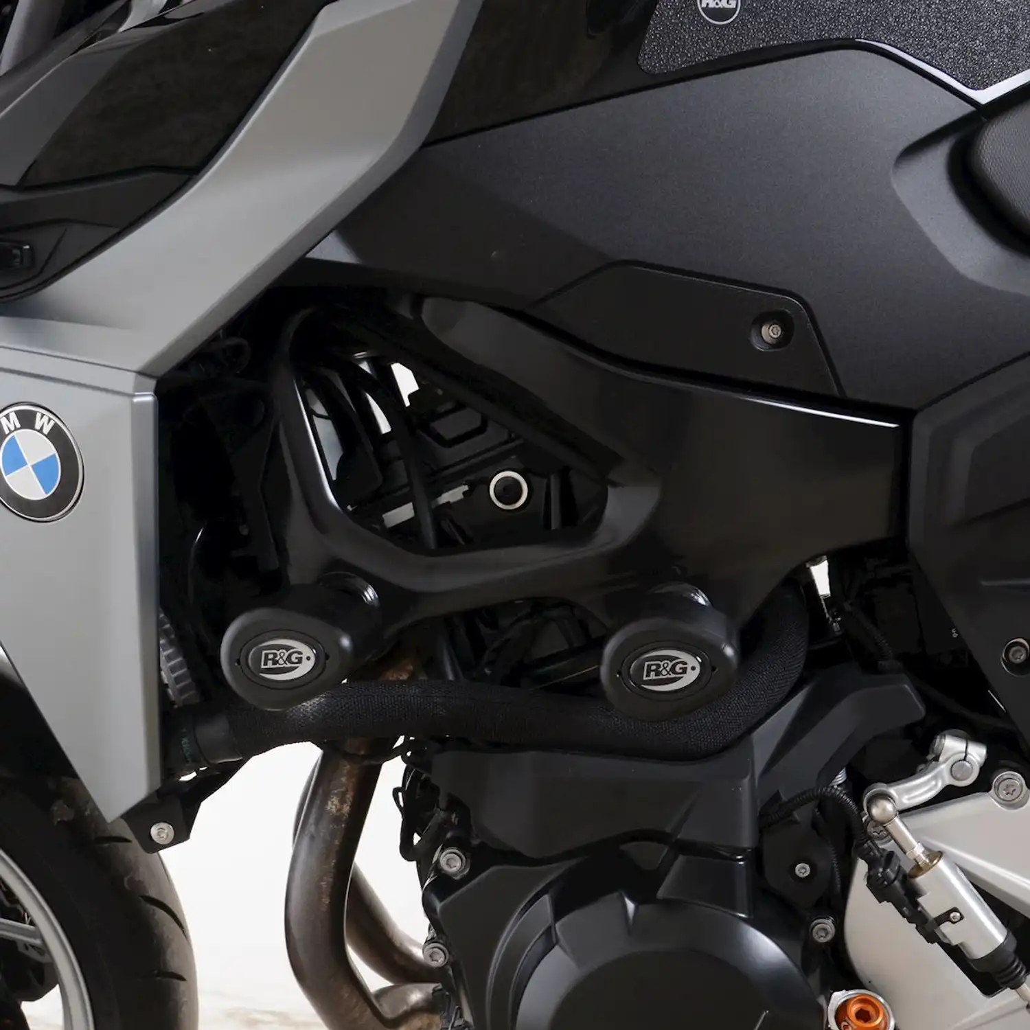 Crash Protectors - Aero Style for BMW F900 R '20- , F900 GS